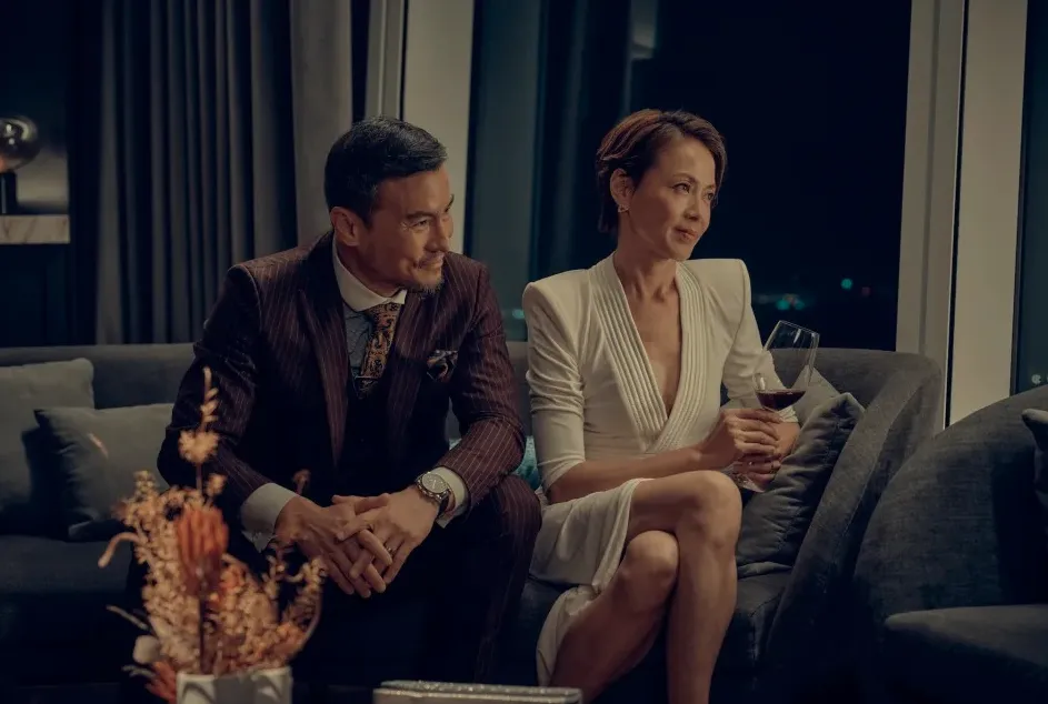 khi-su-that-doi-dau-voi-quyen-luc-trong-gioi-giai-tri